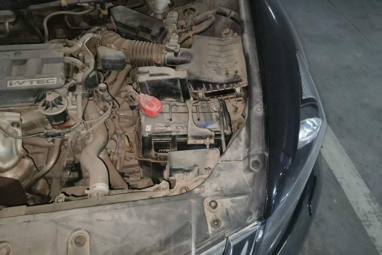 Used Honda Accord 2012 2.0L SE Engine Bay Left