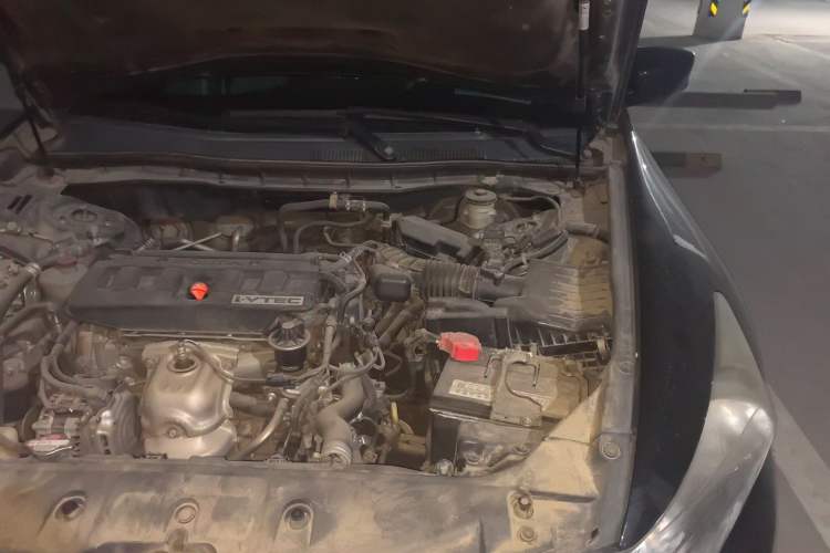 Used Honda Accord 2012 2.0L SE Engine Bay Left