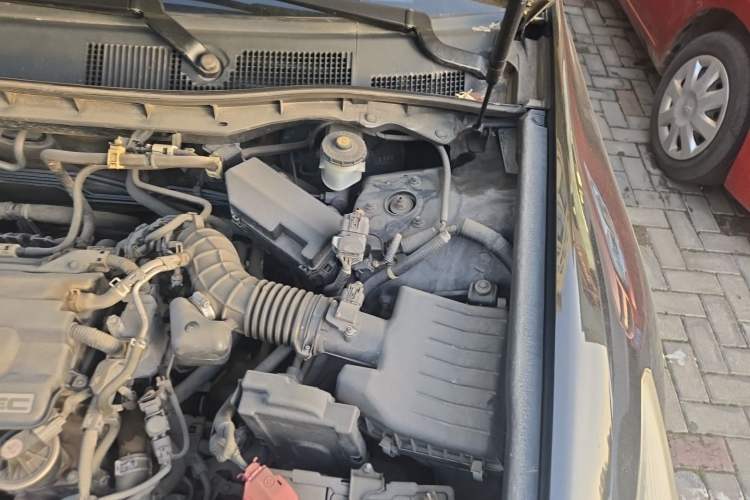 Used Honda Accord 2012 2.0L SE Engine Bay Left