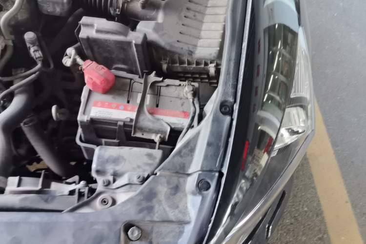 Used Honda Accord 2012 2.0L SE Engine Bay Left