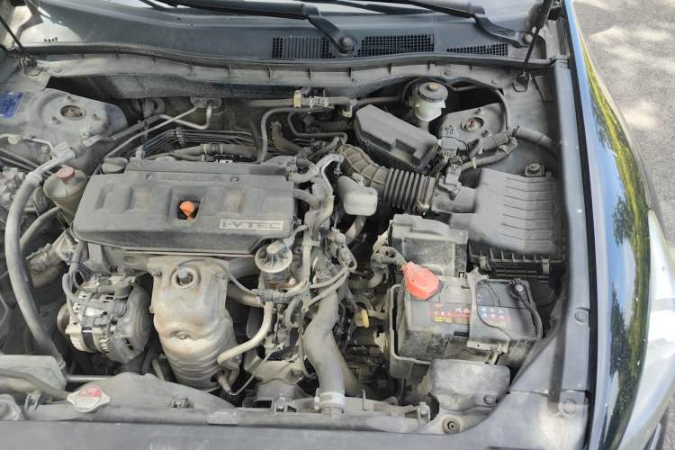 Used Honda Accord 2012 2.0L SE Engine Bay Left