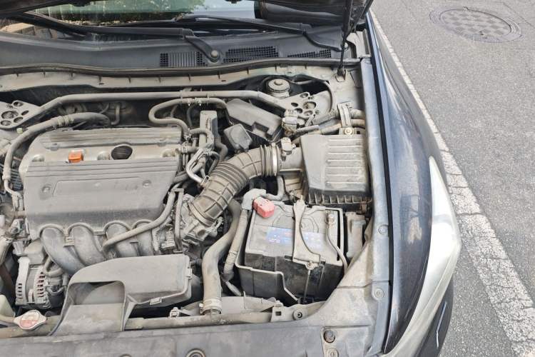 Used Honda Accord 2012 2.4L SE Engine Bay Left