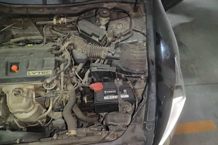 Used Honda Accord 2012 2.0L SE Engine Bay Left