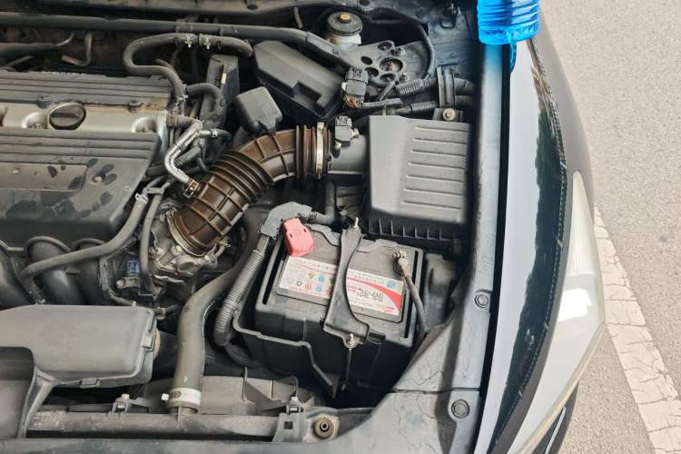 Used Honda Accord 2012 2.4L SE Engine Bay Left
