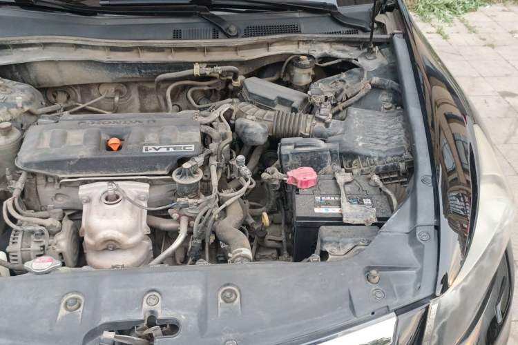 Used Honda Accord 2012 2.0L SE Engine Bay Left
