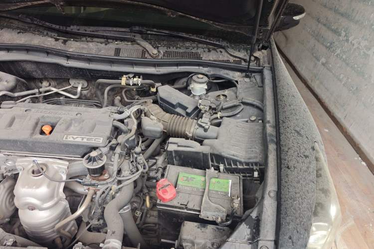 Used Honda Accord 2012 2.0L SE Engine Bay Left
