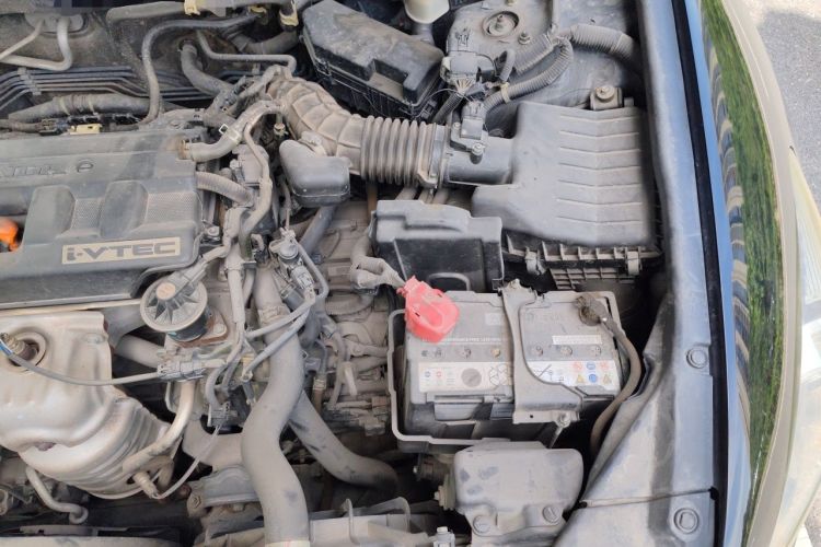 Used Honda Accord 2012 2.0L SE Engine Bay Left