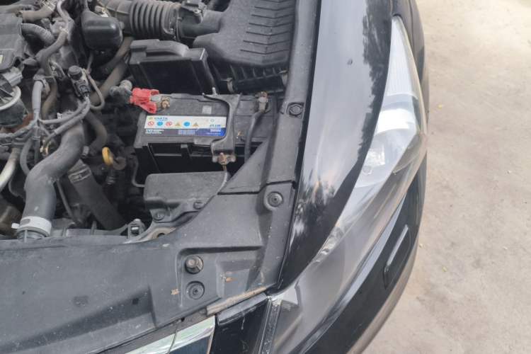 Used Honda Accord 2012 2.0L SE Engine Bay Left