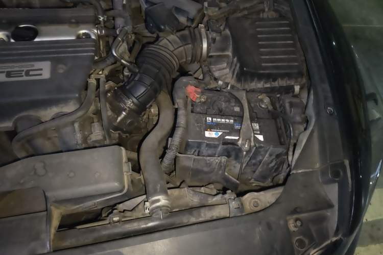 Used Honda Accord 2012 2.4L SE Engine Bay Left