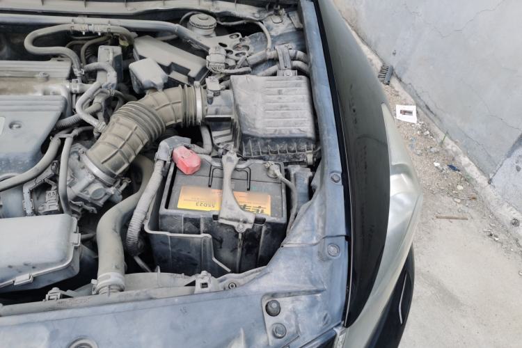 Used Honda Accord 2012 2.4L SE Engine Bay Left