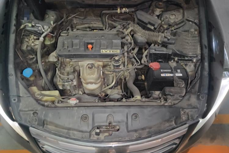 Used Honda Accord 2012 2.0L SE Engine Bay