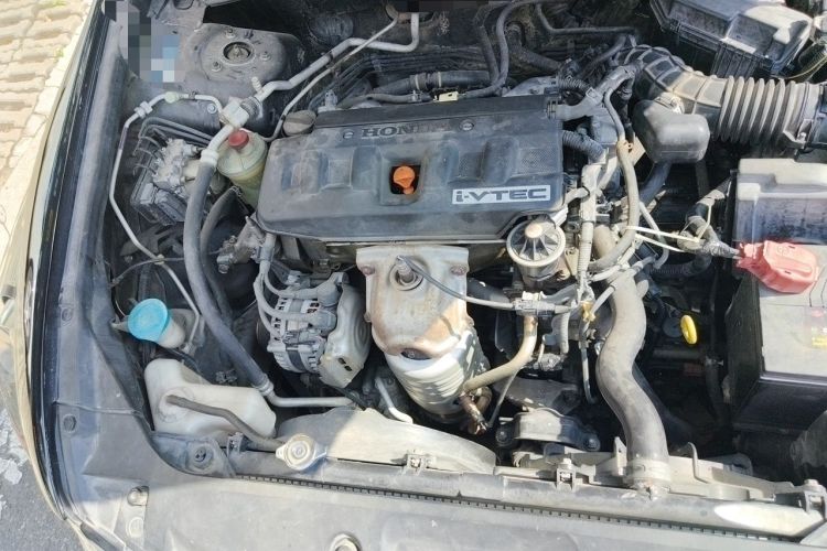 Used Honda Accord 2012 2.0L SE Engine Bay Right