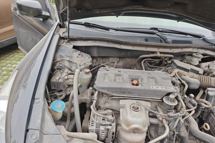 Used Honda Accord 2012 2.0L SE Engine Bay Right