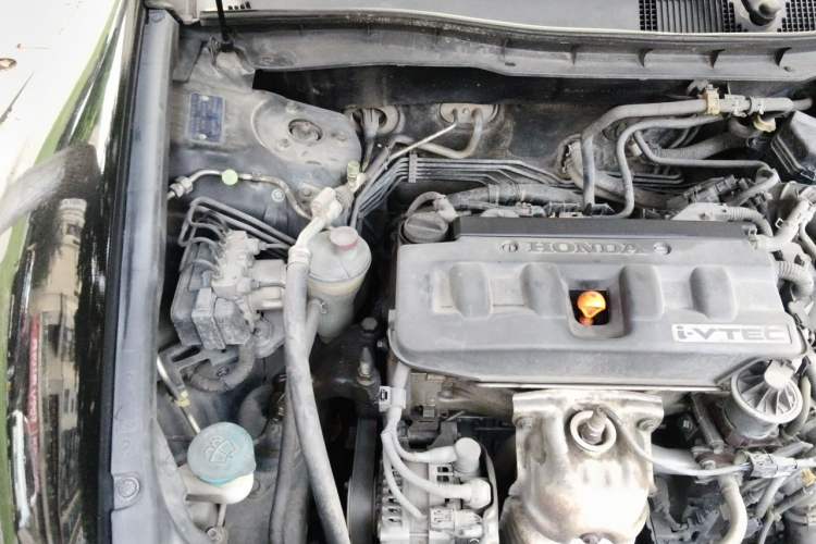 Used Honda Accord 2012 2.0L SE Engine Bay Right
