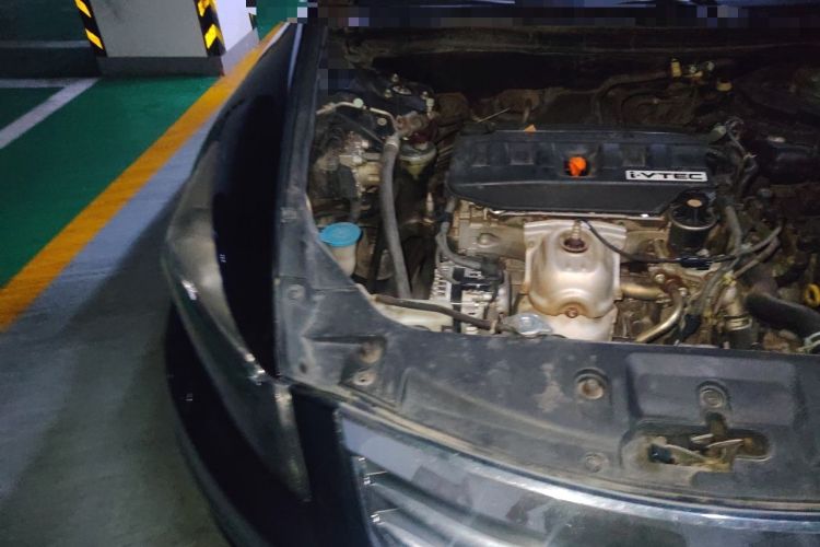 Used Honda Accord 2012 2.0L SE Engine Bay Right