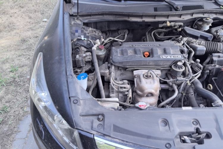 Used Honda Accord 2012 2.0L SE Engine Bay Right