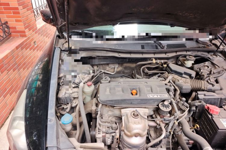 Used Honda Accord 2012 2.0L SE Engine Bay Right