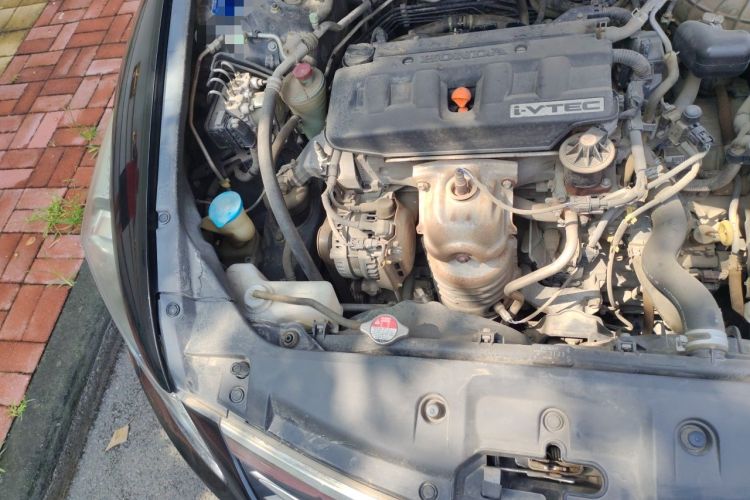 Used Honda Accord 2012 2.0L SE Engine Bay Right