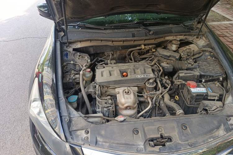 Used Honda Accord 2012 2.0L SE Engine Bay Right