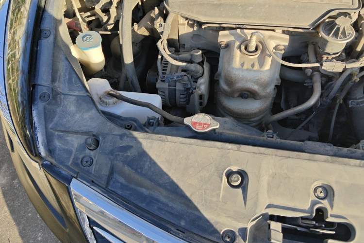 Used Honda Accord 2012 2.0L SE Engine Bay Right