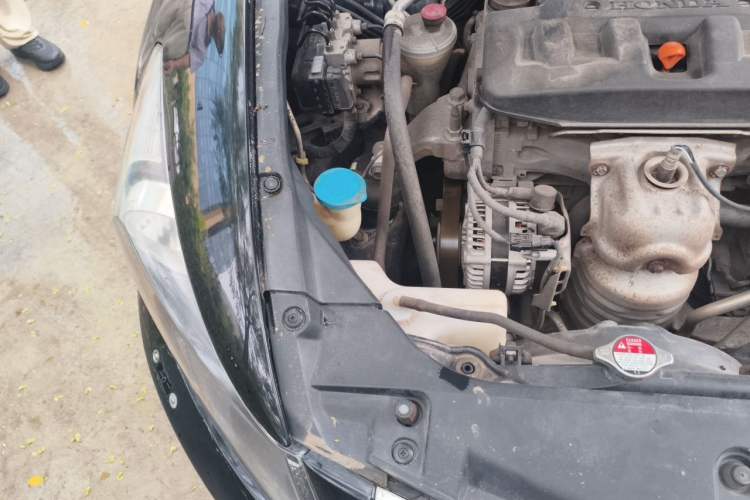 Used Honda Accord 2012 2.0L SE Engine Bay Right