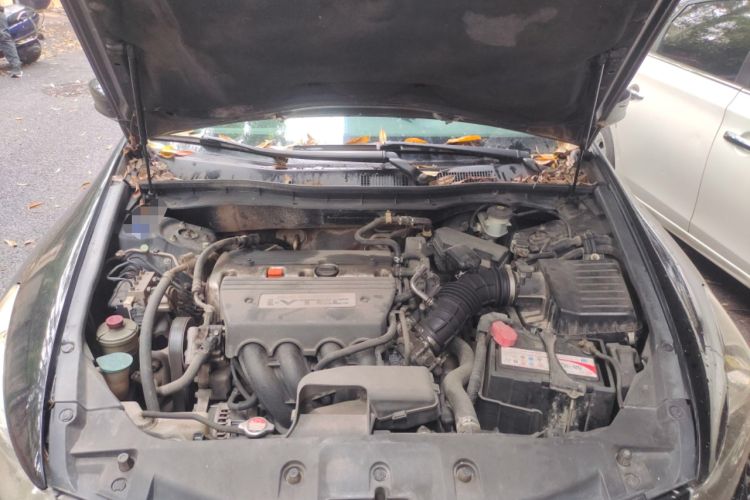 Used Honda Accord 2012 2.4L LX Engine Bay