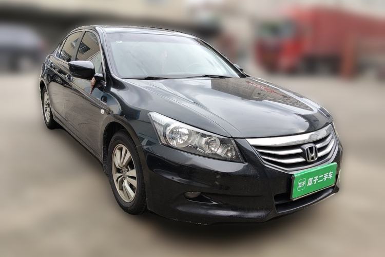 Used Honda Accord 2012 2.0L MT Front Right 45 Deg