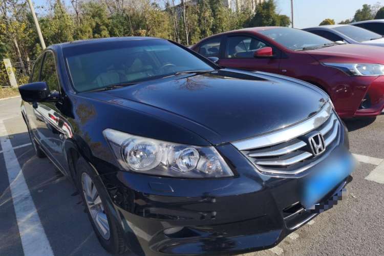 Used Honda Accord 2012 2.0L SE Front Right 45 Deg