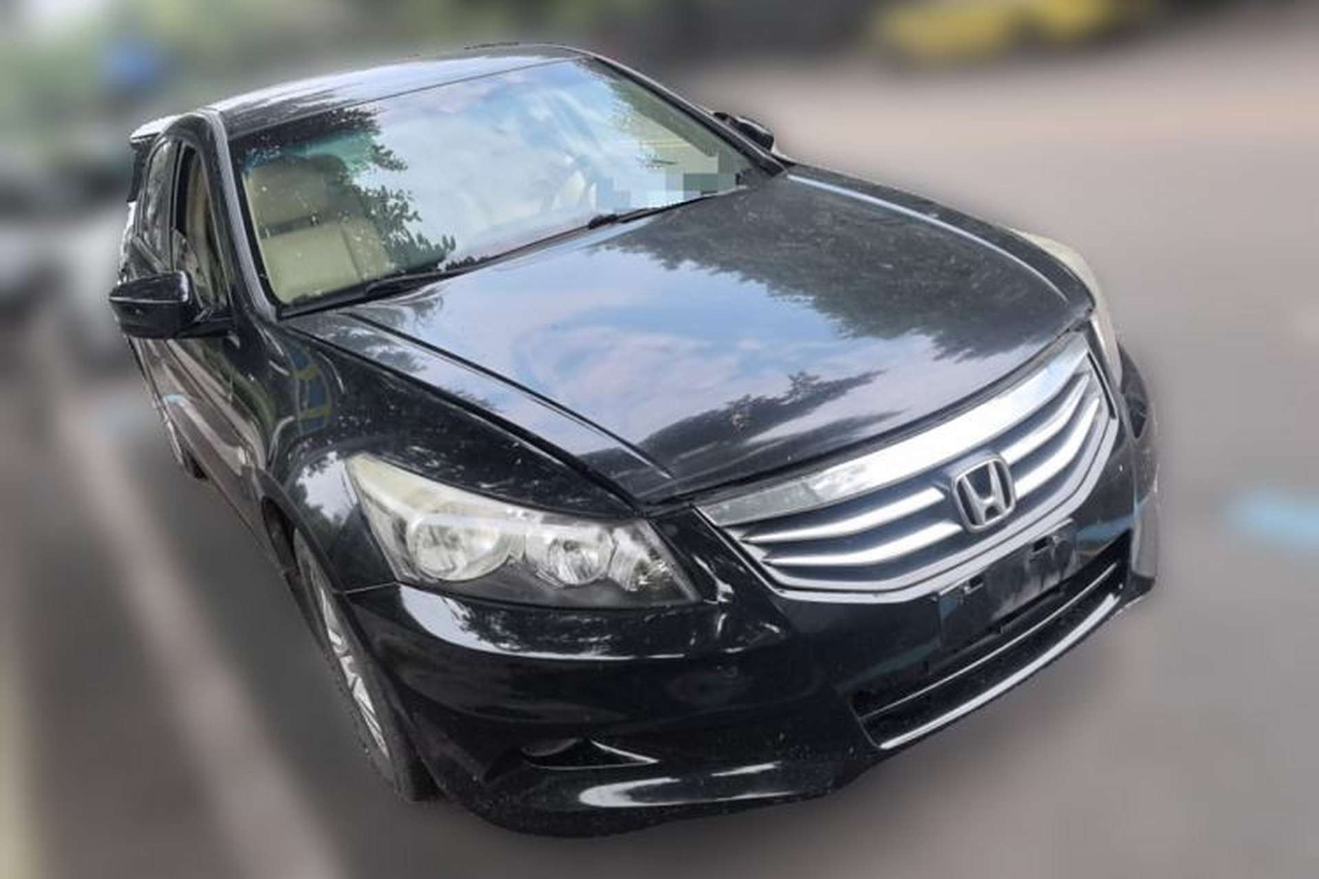 Used Honda Accord 2012 2.0L MT Front Right 45 Deg