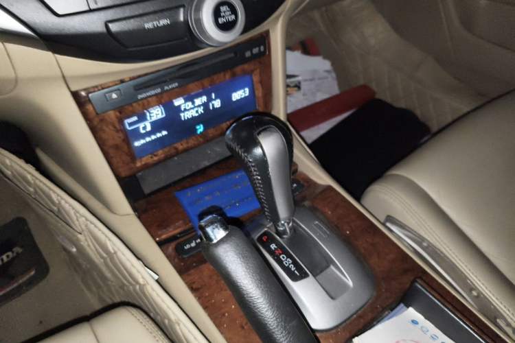 Used Honda Accord 2012 2.0L SE Gear Lever