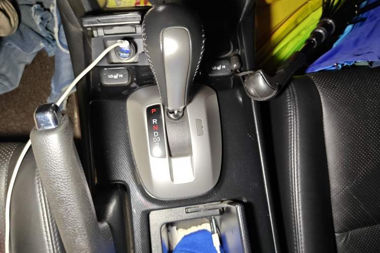 Used Honda Accord 2012 2.0L SE Gear Lever