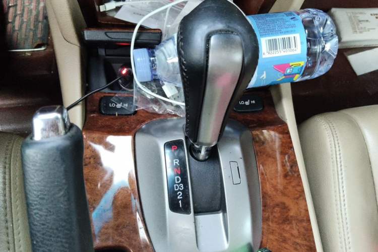 Used Honda Accord 2012 2.0L SE Gear Lever