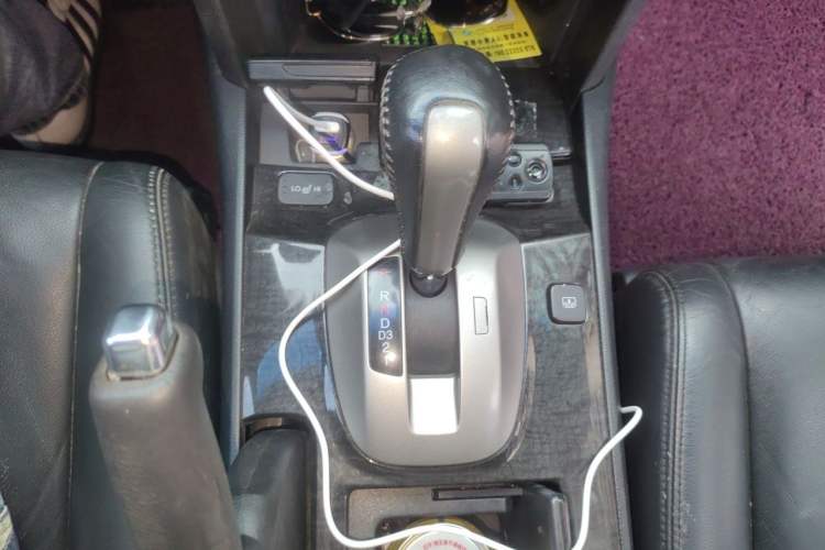 Used Honda Accord 2012 2.4L SE Gear Lever