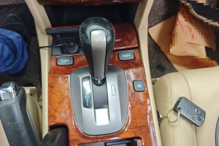 Used Honda Accord 2012 2.4L SE Gear Lever