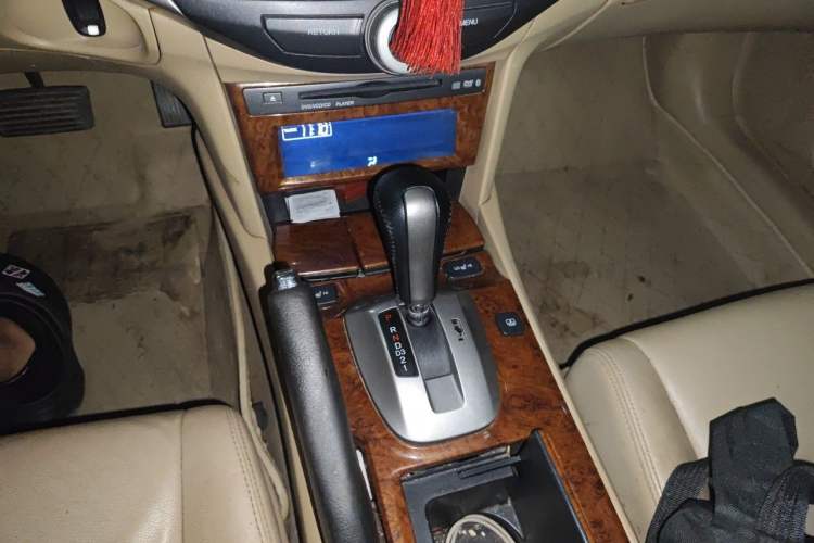 Used Honda Accord 2012 2.4L SE Gear Lever
