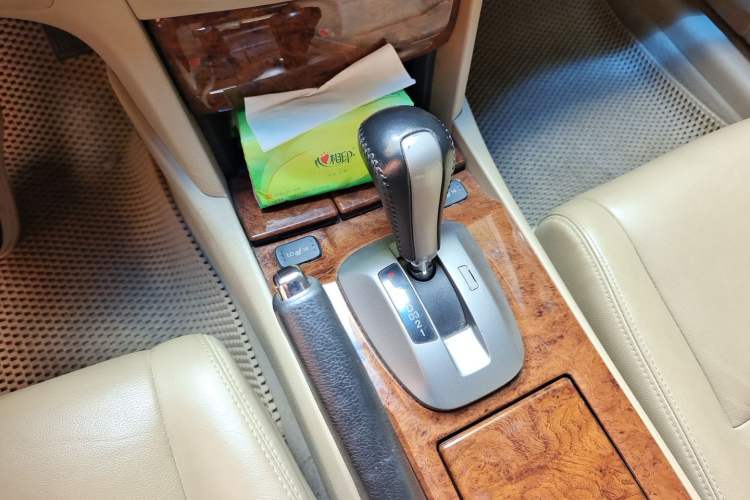 Used Honda Accord 2012 2.0L SE Gear Lever