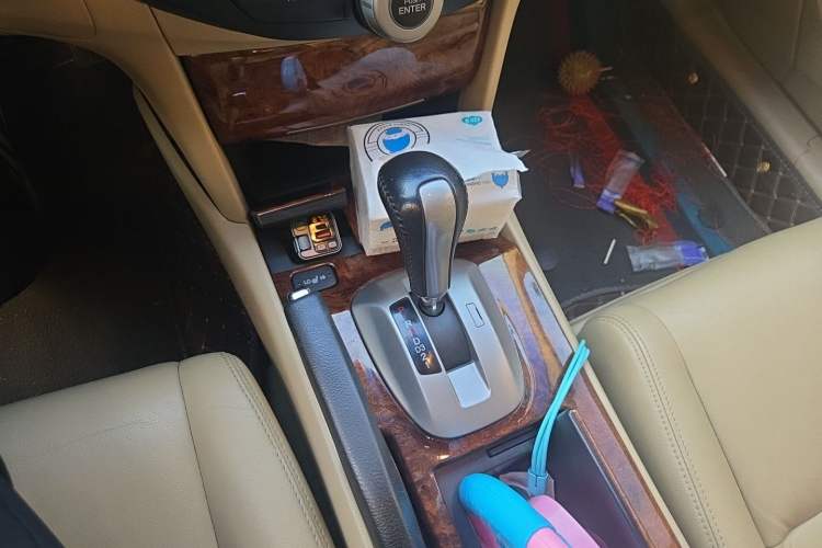 Used Honda Accord 2012 2.0L SE Gear Lever