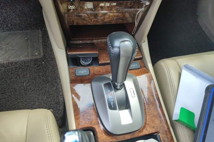 Used Honda Accord 2012 2.0L SE Gear Lever