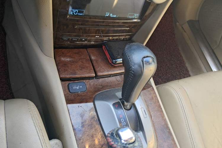 Used Honda Accord 2012 2.0L SE Gear Lever