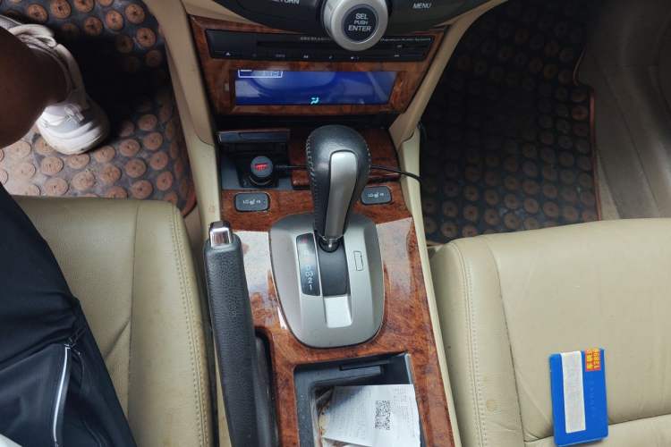 Used Honda Accord 2012 2.0L SE Gear Lever