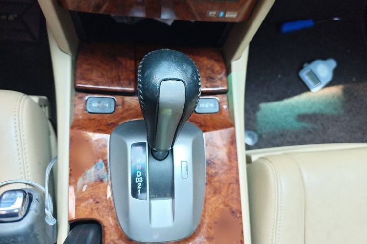 Used Honda Accord 2012 2.0L SE Gear Lever