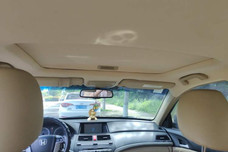 Used Honda Accord 2012 2.0L SE Headliner