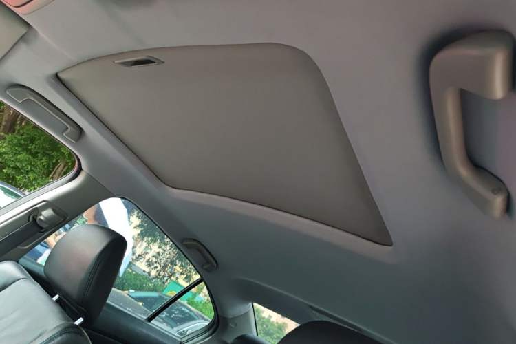 Used Honda Accord 2012 2.4L SE Headliner