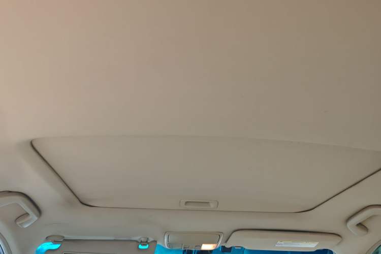 Used Honda Accord 2012 2.4L SE Headliner