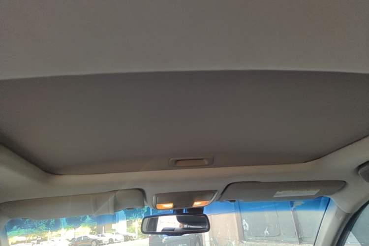 Used Honda Accord 2012 2.4L SE Headliner