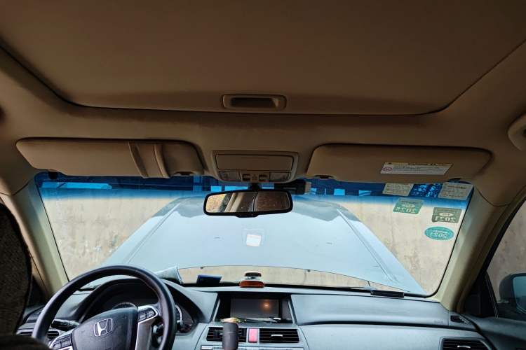Used Honda Accord 2012 2.0L SE Headliner