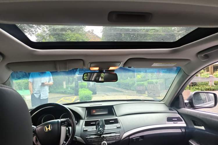 Used Honda Accord 2012 2.4L SE Headliner