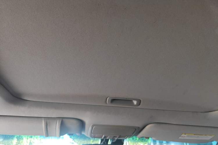 Used Honda Accord 2012 2.4L SE Headliner