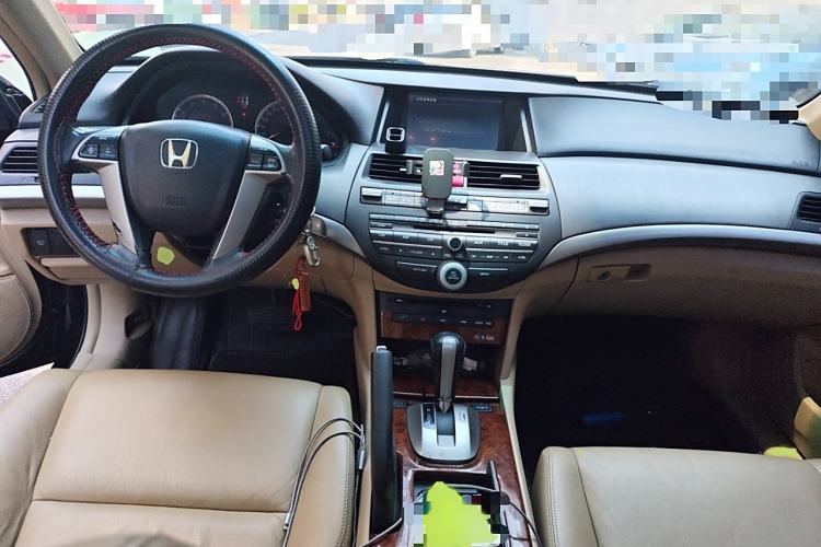 Used Honda Accord 2012 2.0L SE Interior 2