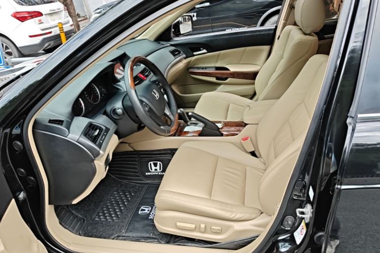 Used Honda Accord 2012 2.4L SE Left Front Seat